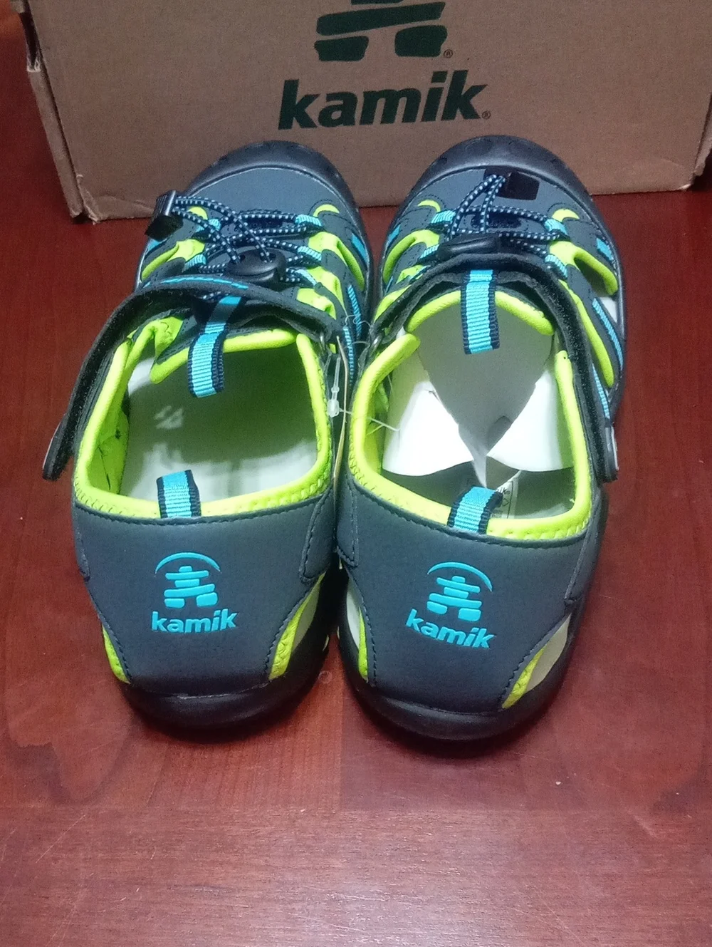 Kamik Kids' Neon Lime & Gray Sandal Shoe 6 Youth NWT $55